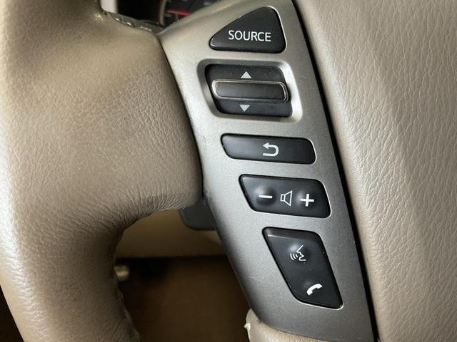 Photo of 2014 Galaxy Black Nissan Armada