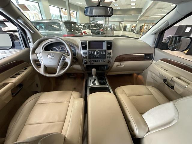 Photo of 2014 Galaxy Black Nissan Armada