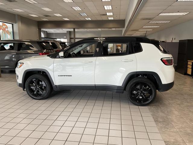 Photo of 2020 White Clearcoat Jeep Compass