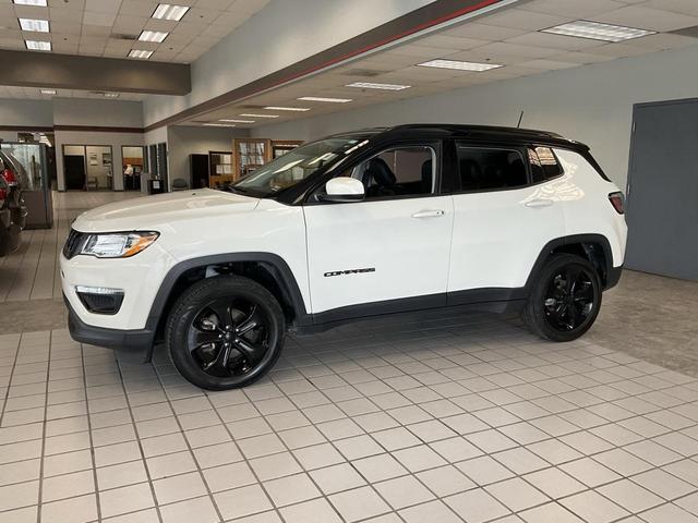 Photo of 2020 White Clearcoat Jeep Compass