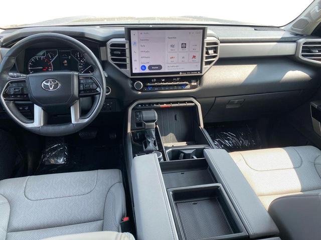 Photo of 2022 Midnight Black Metallic Toyota Tundra