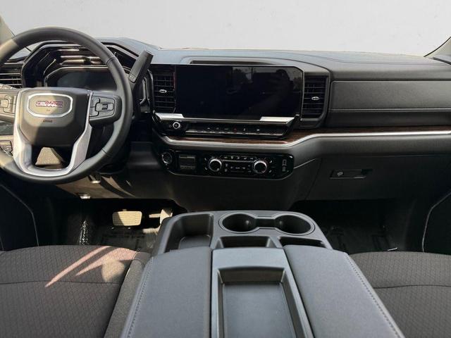Photo of 2025 Summit White GMC Sierra 1500