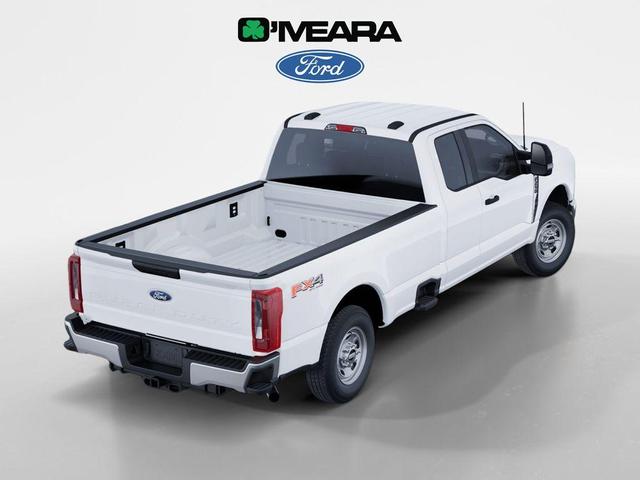 Photo of 2025 Oxford White Ford F-250