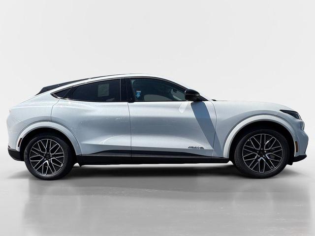 Photo of 2025 Star White Ford Mustang Mach-E