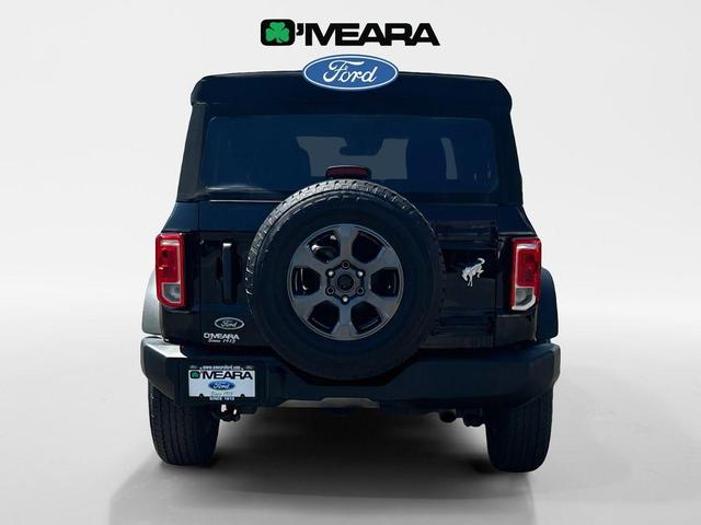 Photo of 2021 Shadow Black Ford Bronco