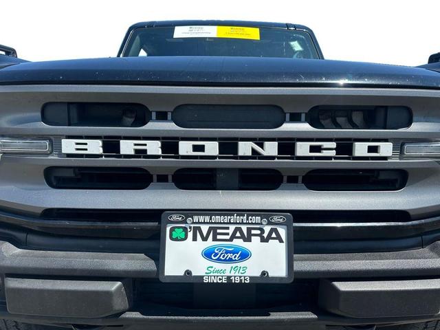Photo of 2021 Shadow Black Ford Bronco