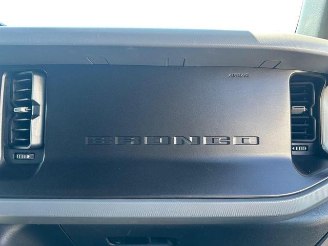 Photo of 2021 Shadow Black Ford Bronco