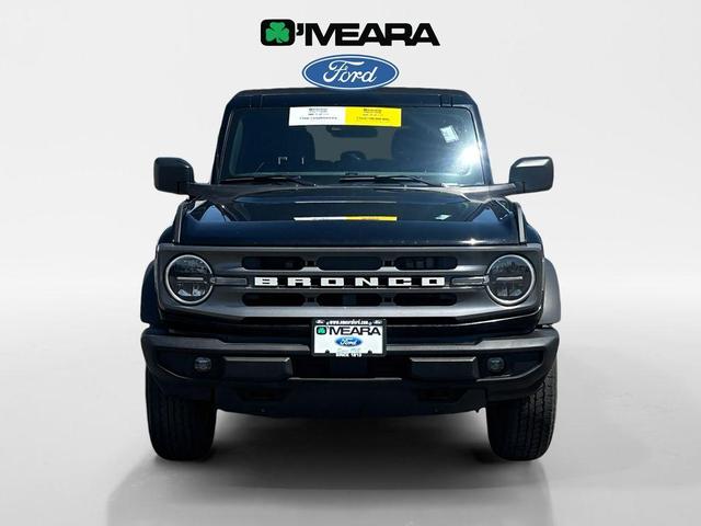 Photo of 2021 Shadow Black Ford Bronco