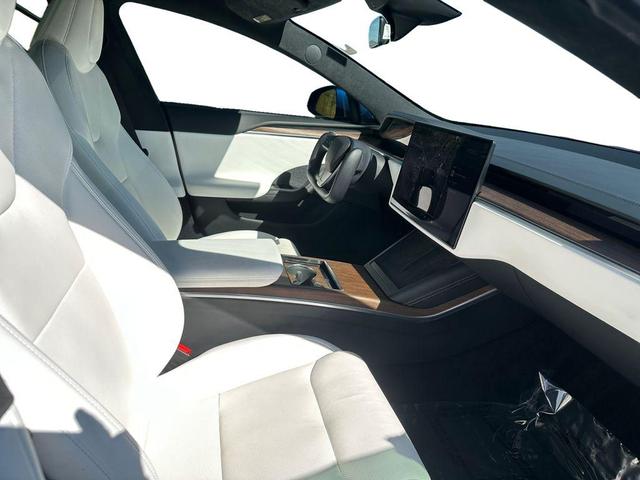 Photo of 2022 Blue Tesla Model S