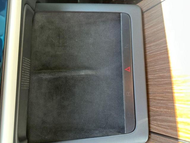 Photo of 2022 Blue Tesla Model S