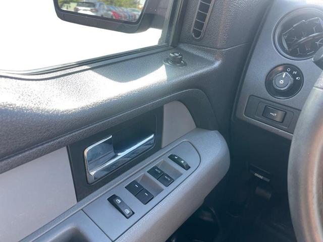 Photo of 2013 Tuxedo Black Metallic Ford F-150