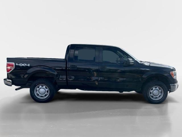 Photo of 2013 Tuxedo Black Metallic Ford F-150