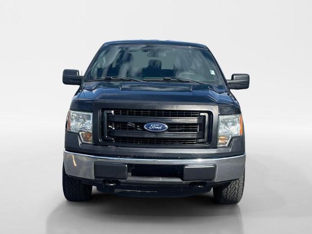 Photo of 2013 Tuxedo Black Metallic Ford F-150