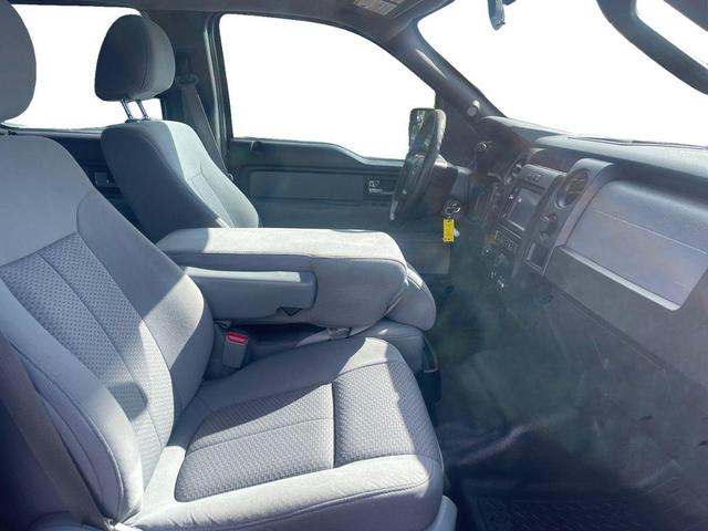 Photo of 2013 Tuxedo Black Metallic Ford F-150