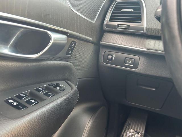 Photo of 2020 Osmium Gray Metallic Volvo XC90