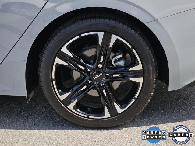Photo of 2023 Wolf Gray Kia K5