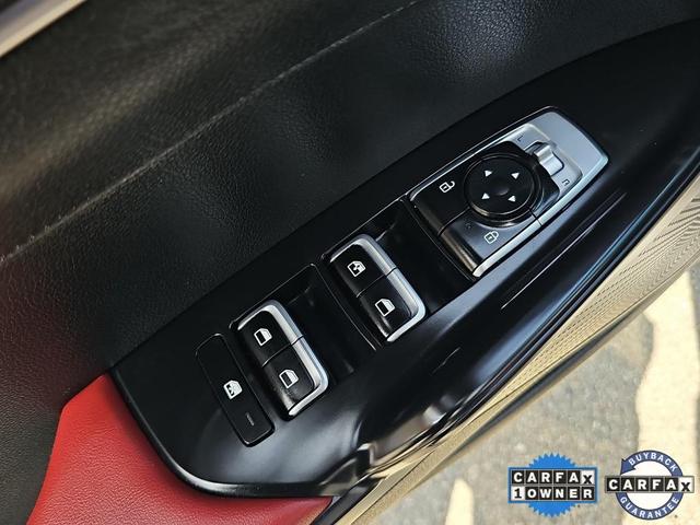 Photo of 2023 Wolf Gray Kia K5