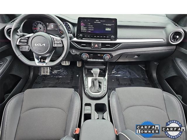 Photo of 2022 Snow White Pearl Kia Forte