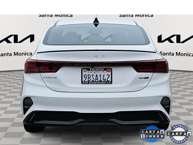 Photo of 2022 Snow White Pearl Kia Forte