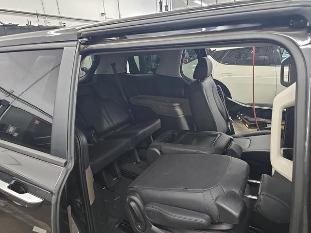 2025 Kia Carnival
