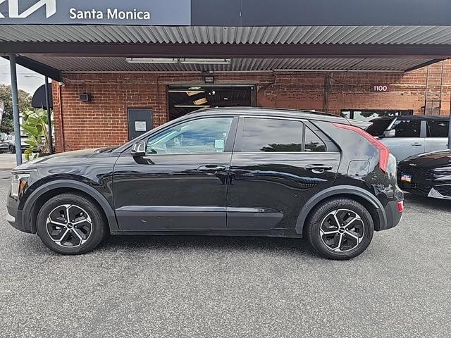 Photo of 2024 Aurora Black Kia Niro
