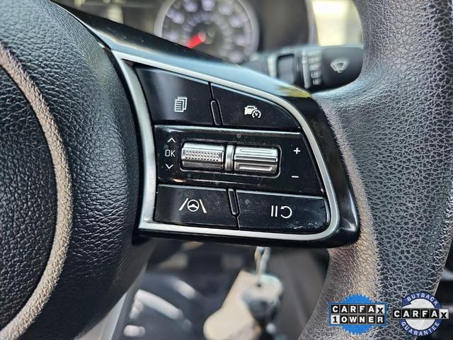 Photo of 2022 Fire Orange Kia Forte