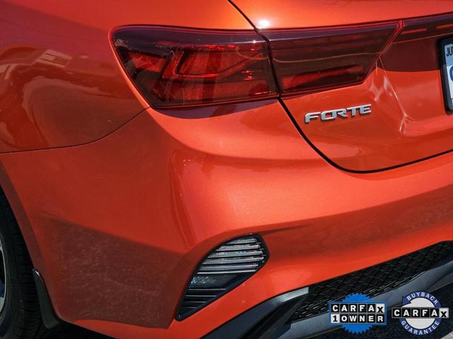 Photo of 2022 Fire Orange Kia Forte