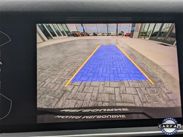 Photo of 2021 White Porsche Cayenne