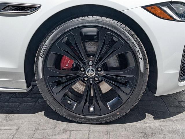 Photo of 2024 Fuji White Jaguar XF