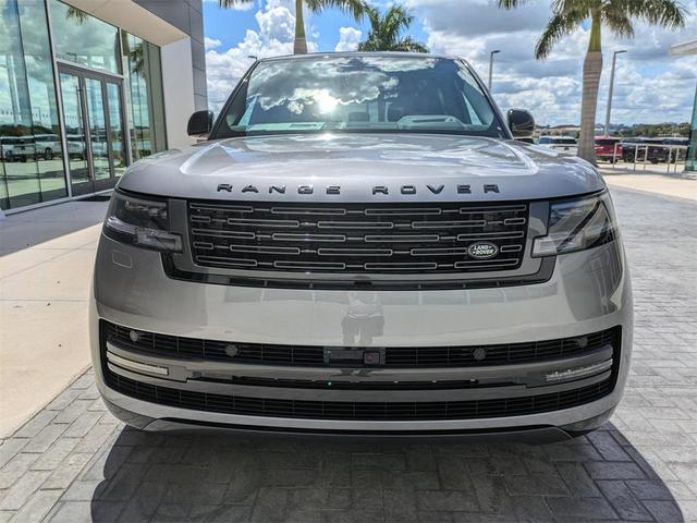 Photo of 2025 Gray Land Rover Range Rover