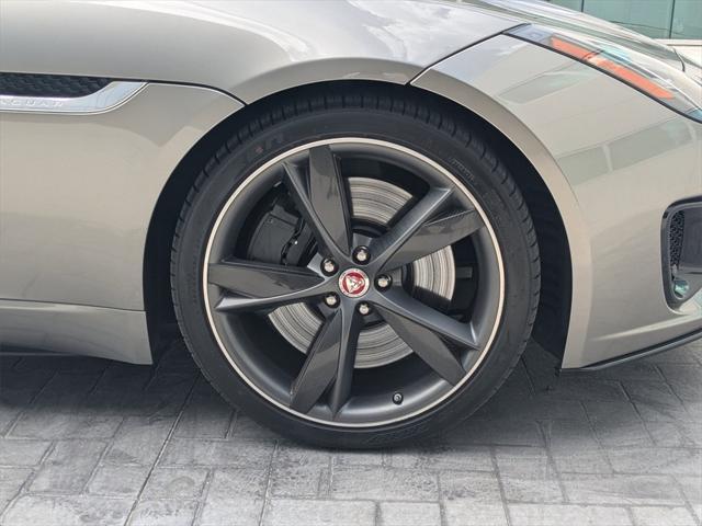 Photo of 2018 Gray Jaguar F-TYPE