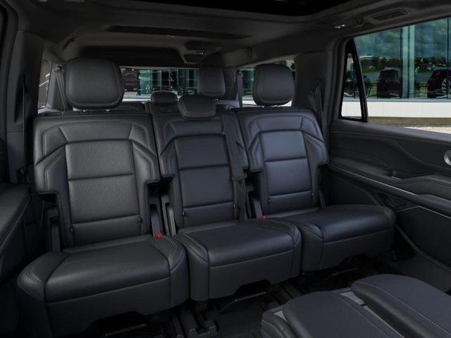 Photo of 2025 Mist Lincoln Navigator