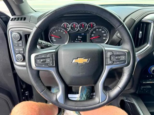 Photo of 2022 Black Chevrolet Silverado 1500