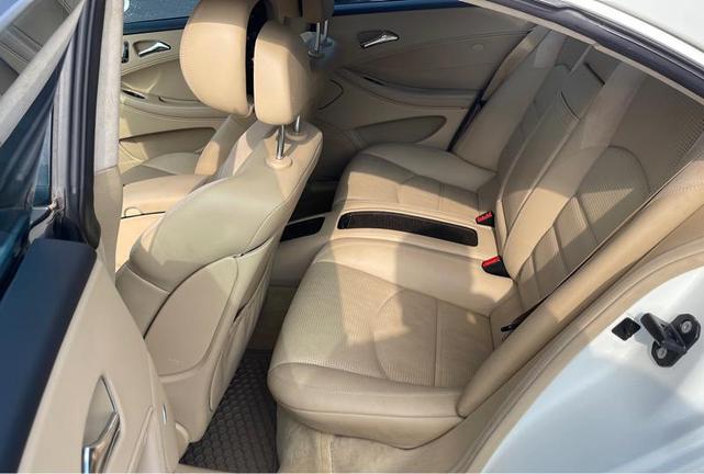 Photo of 2007 White Mercedes-Benz CLS-Class