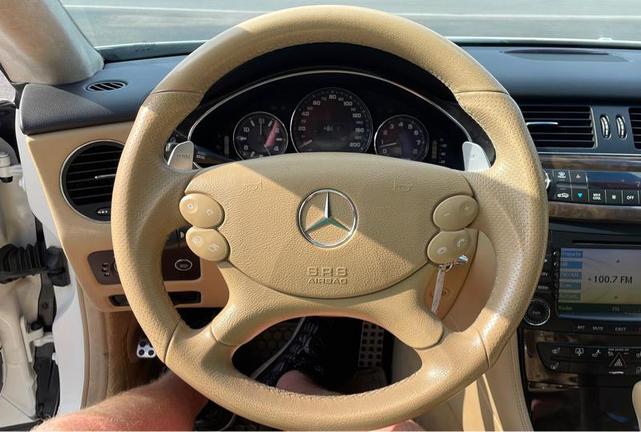 Photo of 2007 White Mercedes-Benz CLS-Class