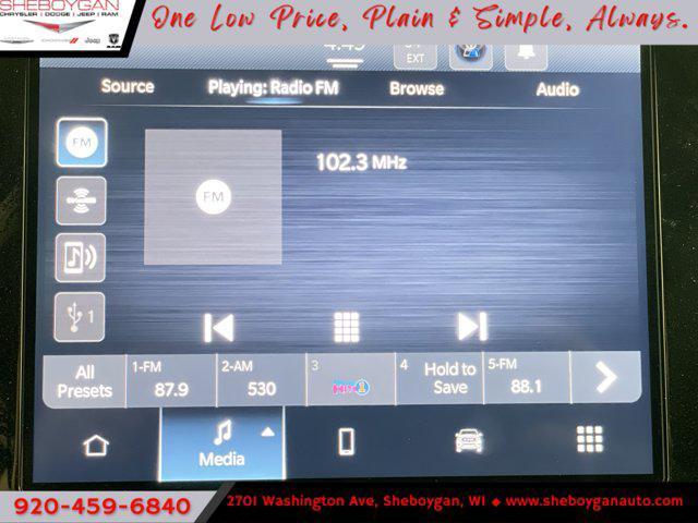 Photo of 2025 Diamond Black Crystal Pearlcoat RAM 2500