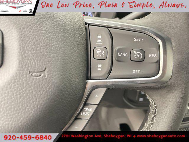 Photo of 2025 Diamond Black Crystal Pearlcoat RAM 2500