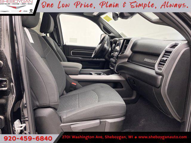 Photo of 2025 Diamond Black Crystal Pearlcoat RAM 2500