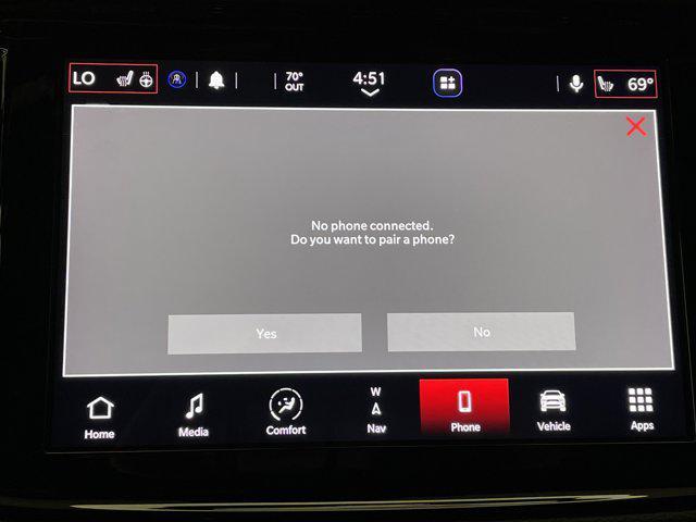 Photo of 2022 White Knuckle Clearcoat Dodge Durango