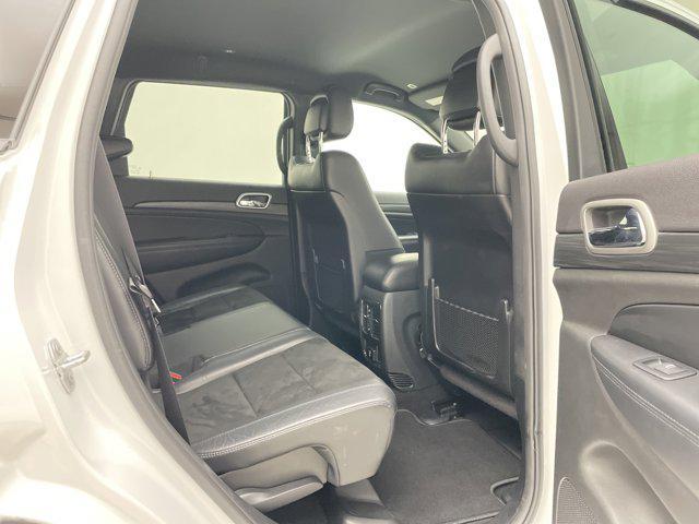 Photo of 2019 Bright White Clearcoat Jeep Grand Cherokee