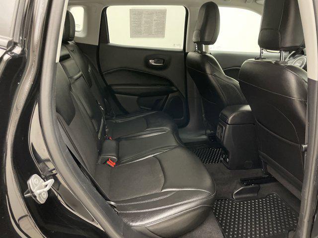 Photo of 2018 Diamond Black Crystal Pearlcoat Jeep Compass