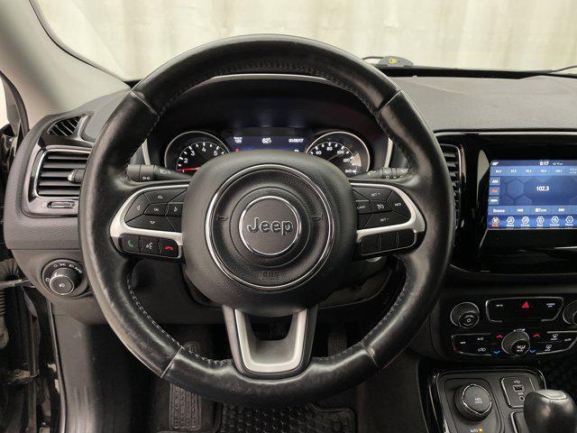 Photo of 2018 Diamond Black Crystal Pearlcoat Jeep Compass