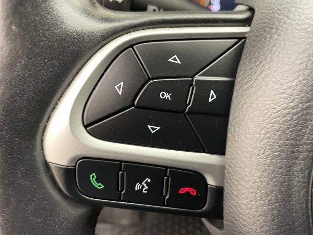 Photo of 2018 Diamond Black Crystal Pearlcoat Jeep Compass