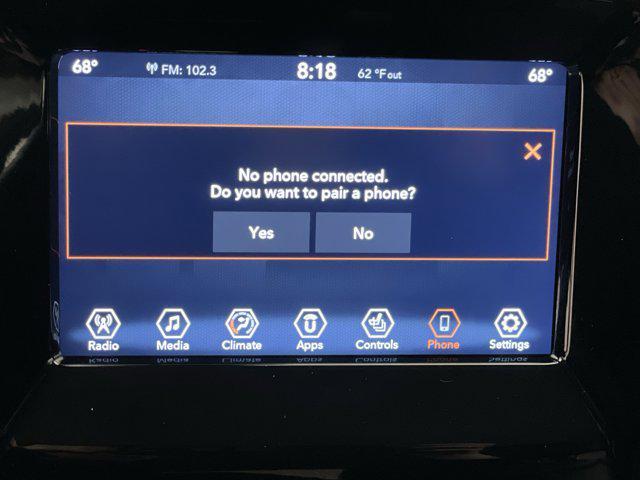 Photo of 2018 Diamond Black Crystal Pearlcoat Jeep Compass