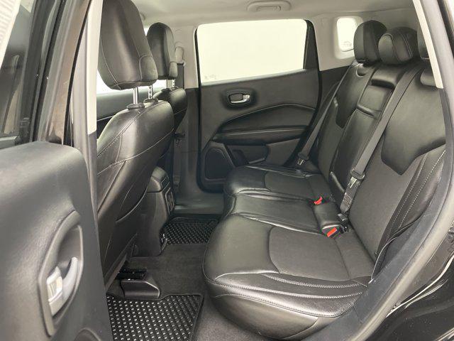 Photo of 2018 Diamond Black Crystal Pearlcoat Jeep Compass
