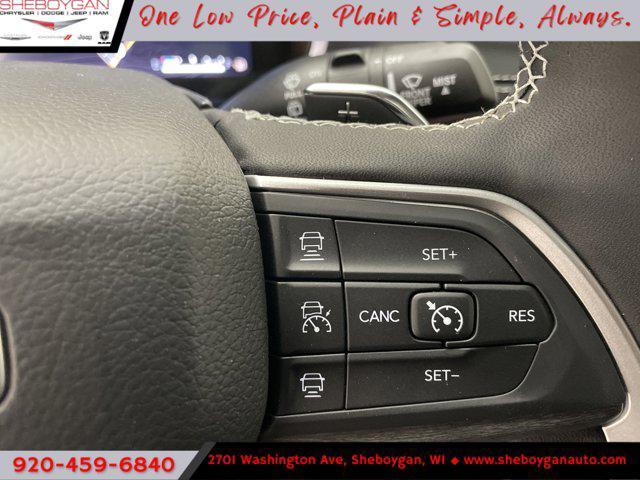 Photo of 2025 BRIGHT WHITE CLEAR Jeep Grand Cherokee L