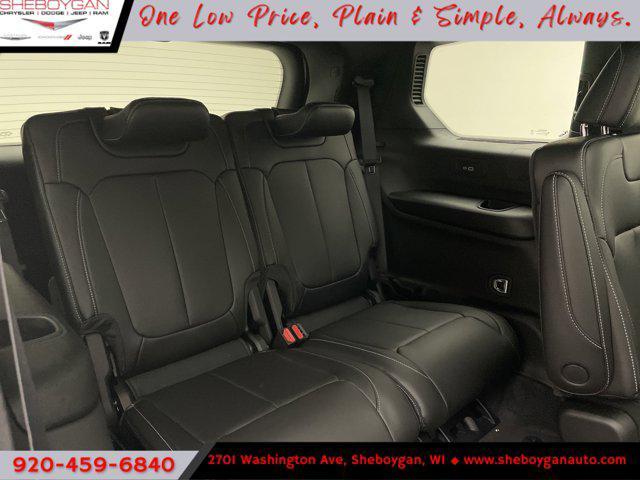 Photo of 2025 BRIGHT WHITE CLEAR Jeep Grand Cherokee L