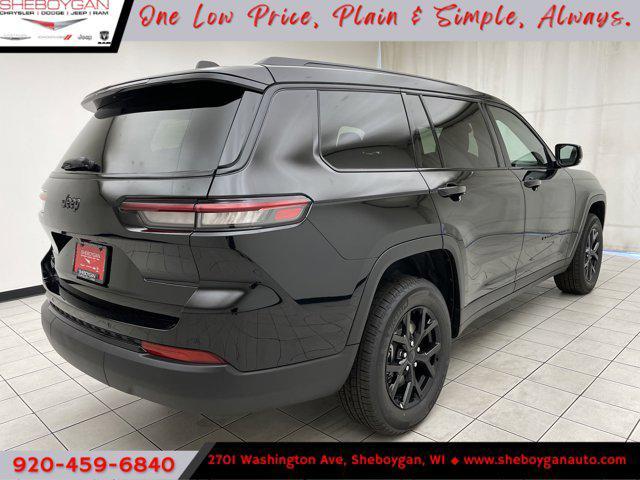 Photo of 2025 Diamond Black Crystal Pearlcoat Jeep Grand Cherokee L