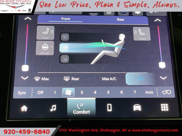 Photo of 2025 Diamond Black Crystal Pearlcoat Jeep Grand Cherokee L