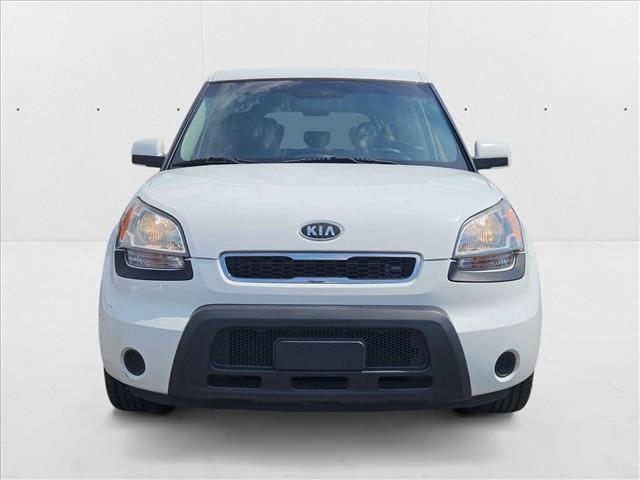 Photo of 2010 Clear White Kia Soul